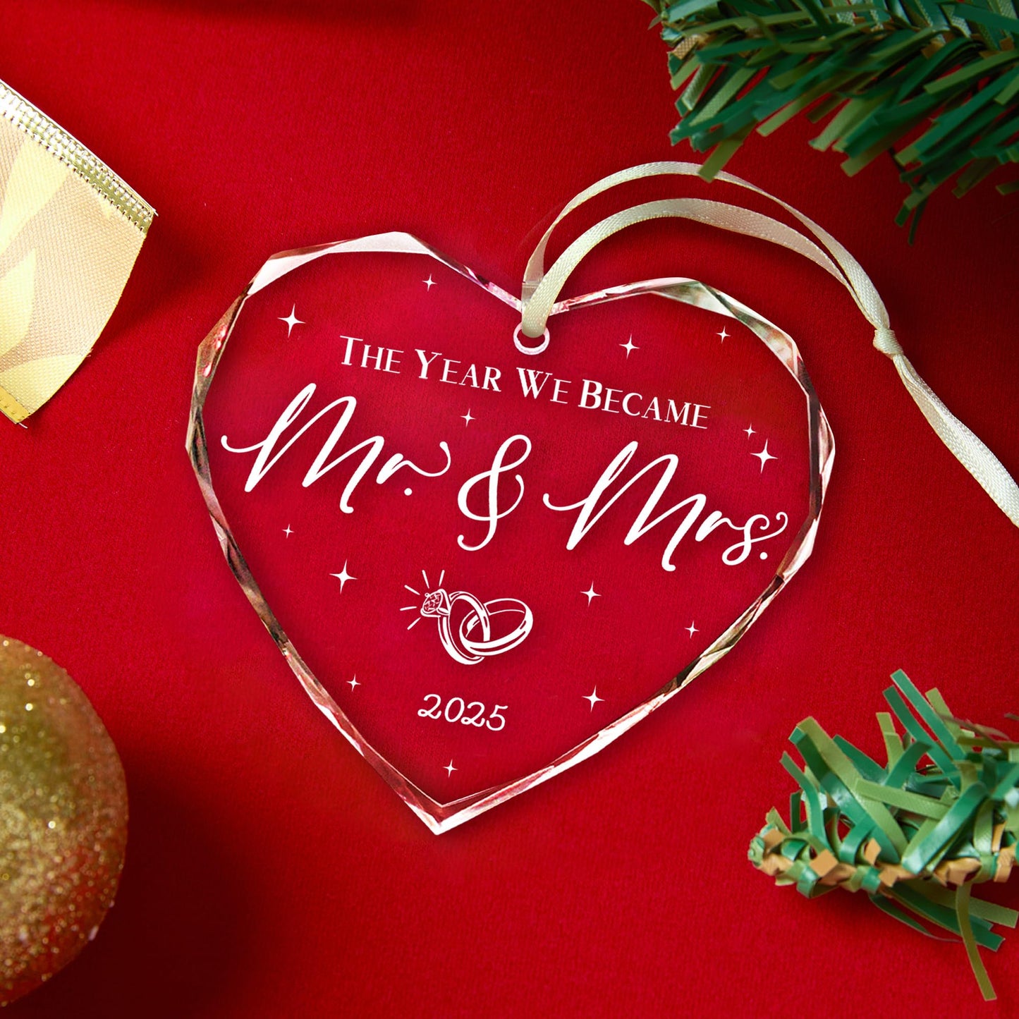 Wedding Gifts for Couples 2025, Mr and Mrs Gift, Bridal Shower Gifts, Just Married for Newlywed Couple, Crystal Glass First Christmas Married Ornament