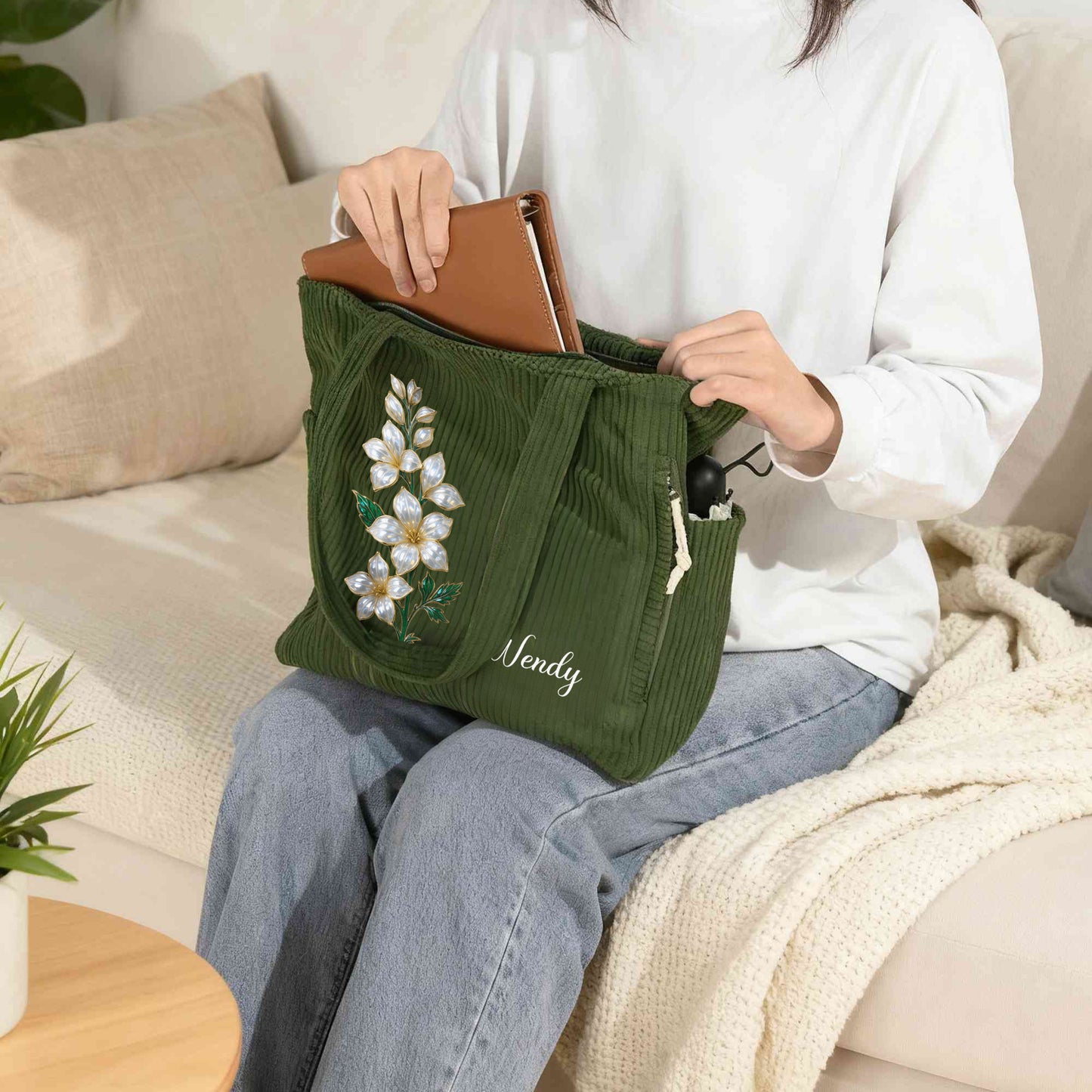 Custom Name Mother of Pearl Effect Birth Flower Corduroy Tote Bag, Large Capacity Zippered Handbag with Side Pockets, Birthday Gift for Her/Mom/Women