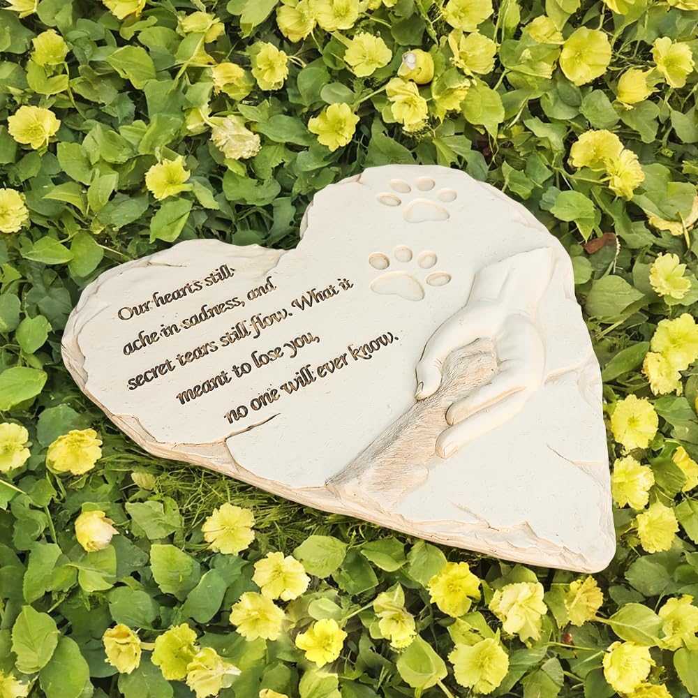 New York Dog Pet Memorial Stones, Hand-Painted Heart-Shaped Loss of Pet Dog Memorial Gifts with Sympathy Poem and Paw in Hand Design, (White)