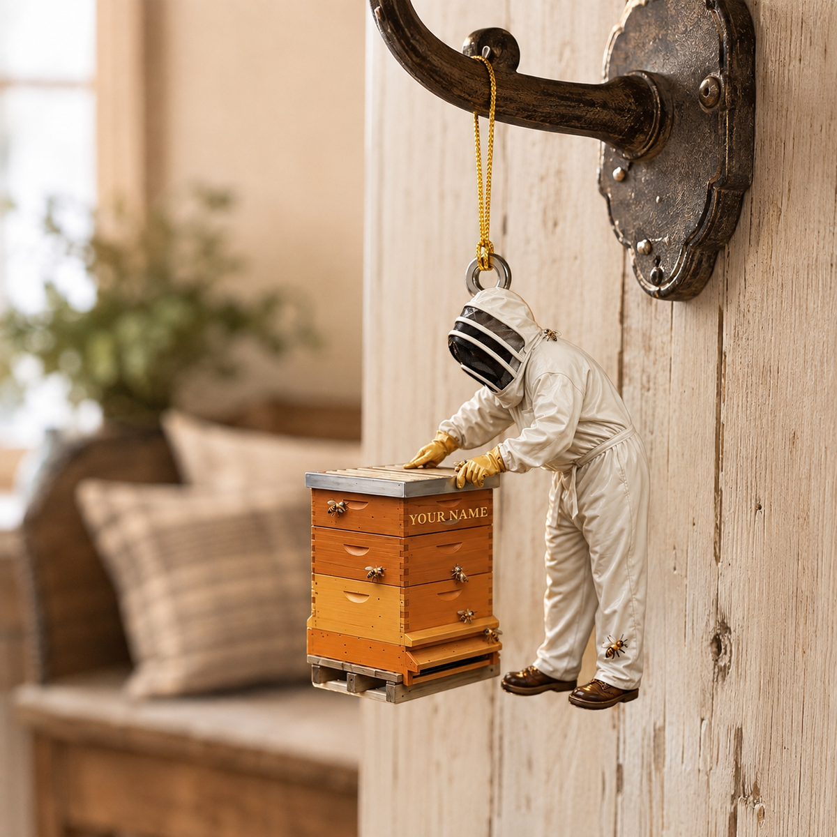 Personalized Beekeeper 3D Effect Ornament, Custom Honey Bee Keeper Acrylic Ornament with Name, Gift for Beekeepers and Bee Lovers