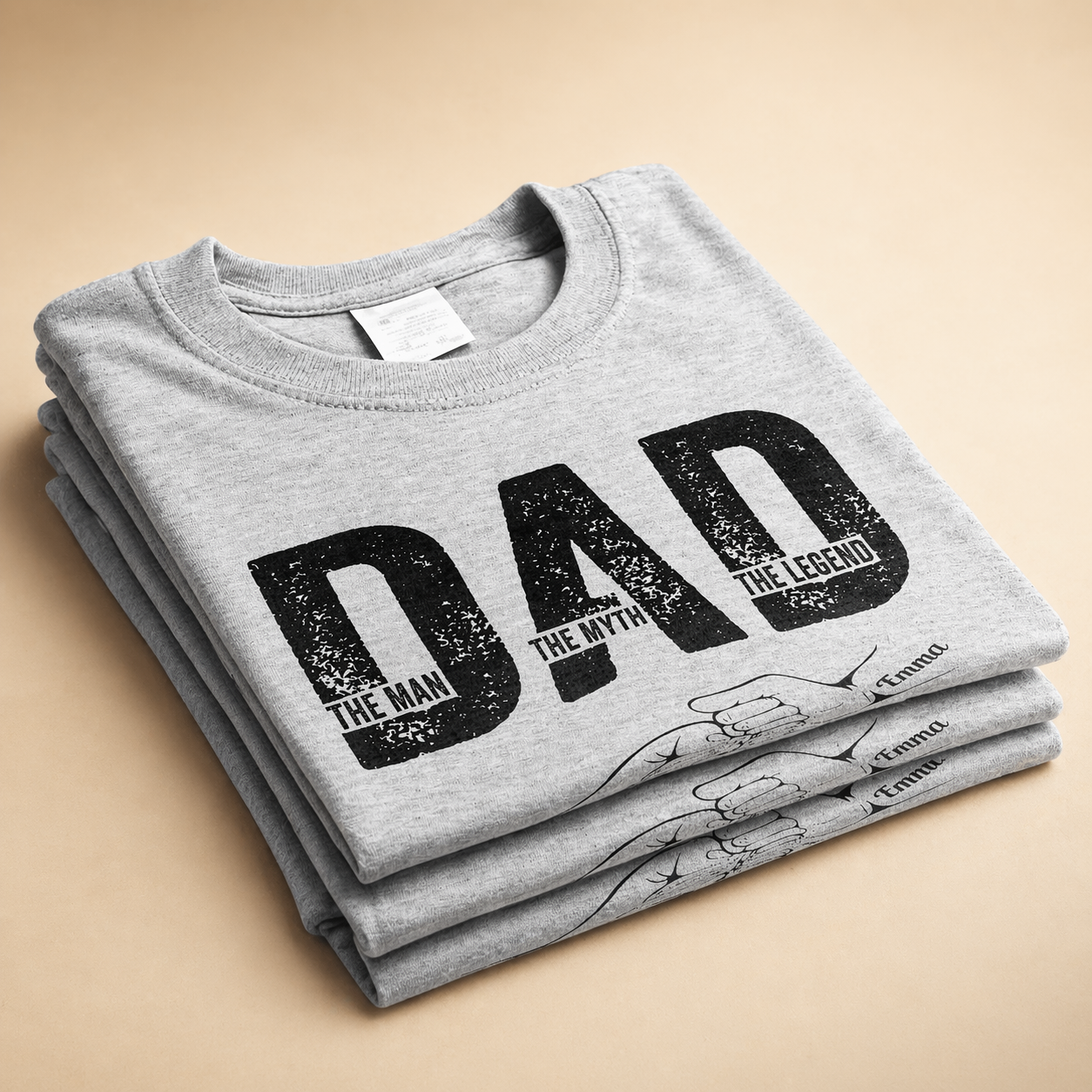 Vatertagsgeschenke, Personalisiertes T-Shirt „Dad The Man The Myth The Legend“ – Ein Geschenk, das er mit Stolz tragen wird