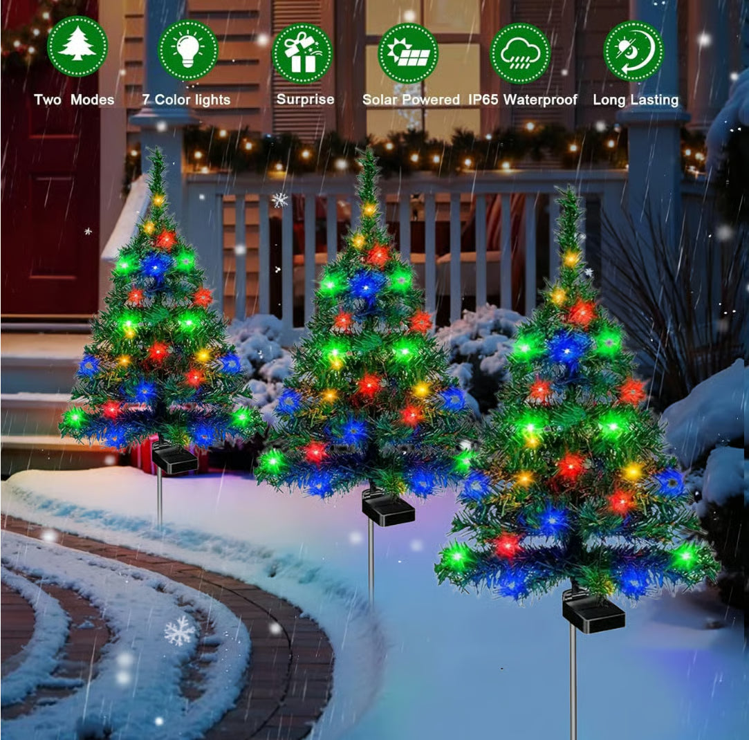 2026 New Waterproof Solar Christmas Tree Lights Holiday Decorations